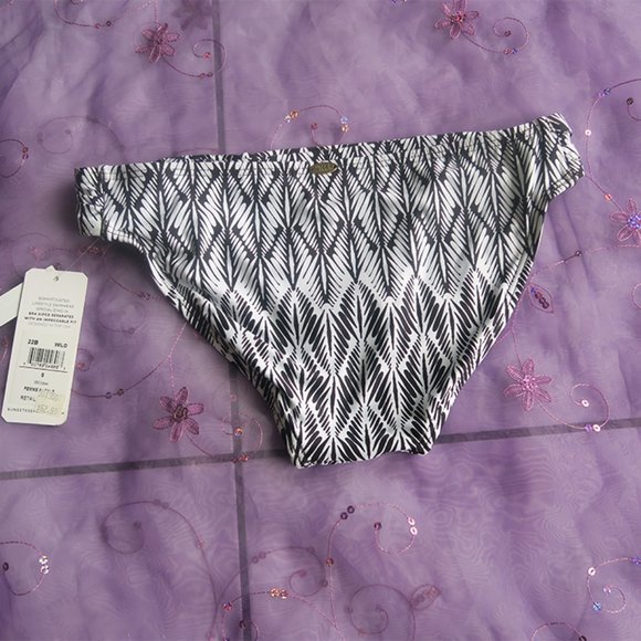 Sunsets California aztec bikini bottom black/white size small - Picture 3 of 4